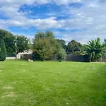Maison Avec Jardin Quartier Calme Nyaraló