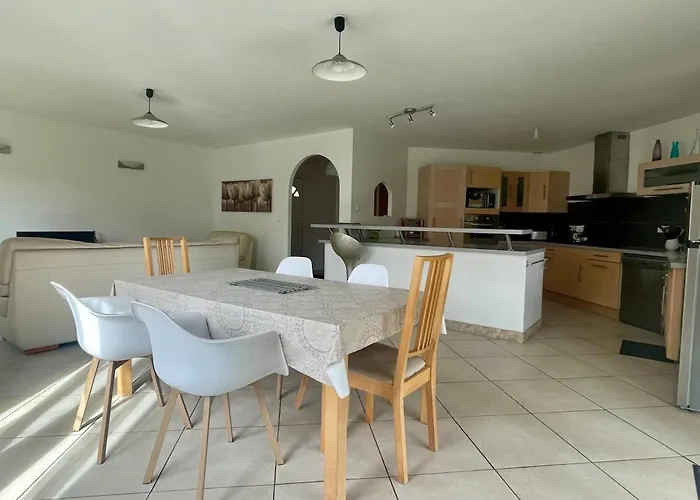 Prázdninový dům Maison Avec Jardin Quartier Calme